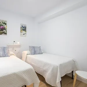 https://apartamento-molina.1costadelsol.com